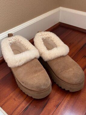 UGG Nita Genuine Shearling Platform Slipper Chestnut Women Size 8